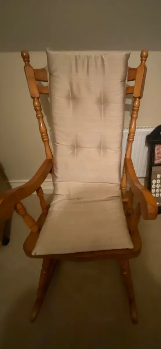 Rocking chair - Image 2