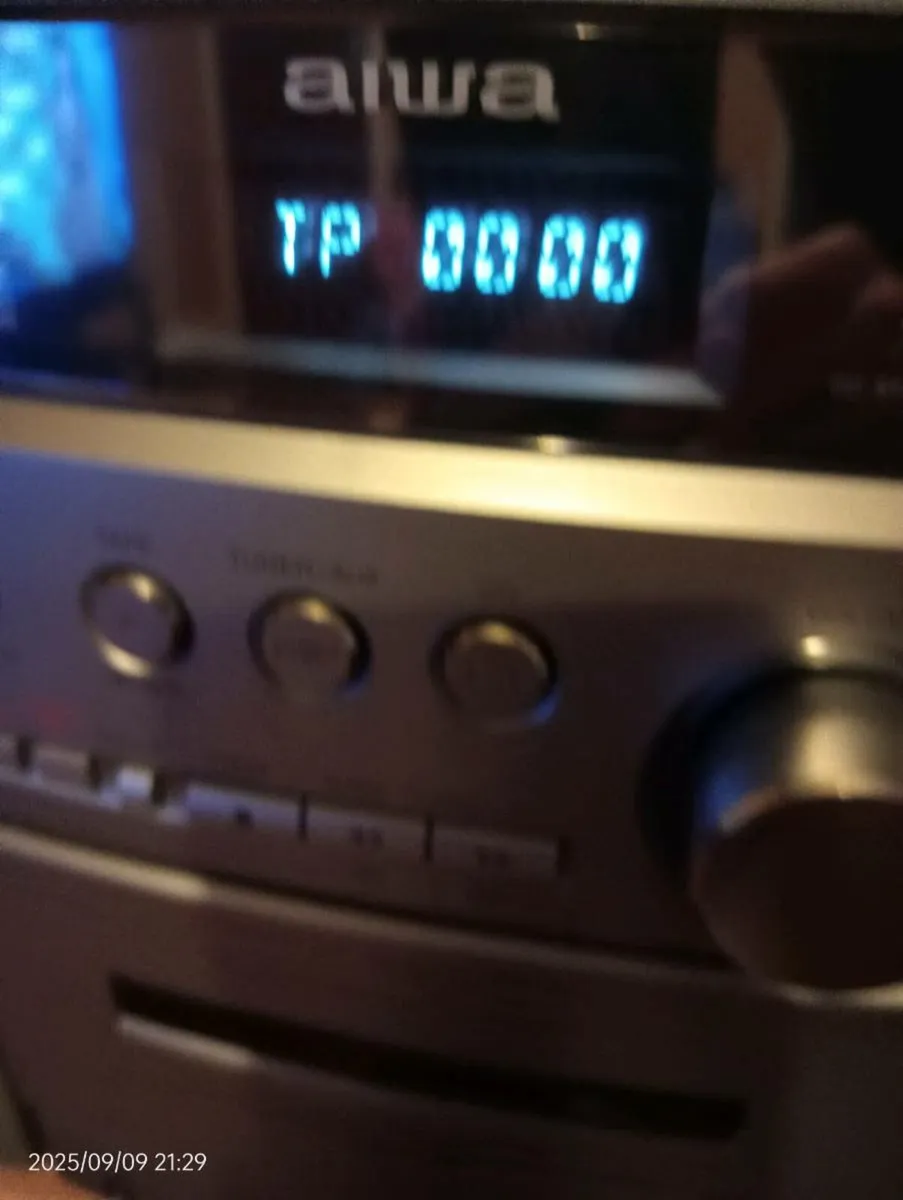 Aiwa Hifi system - Image 3