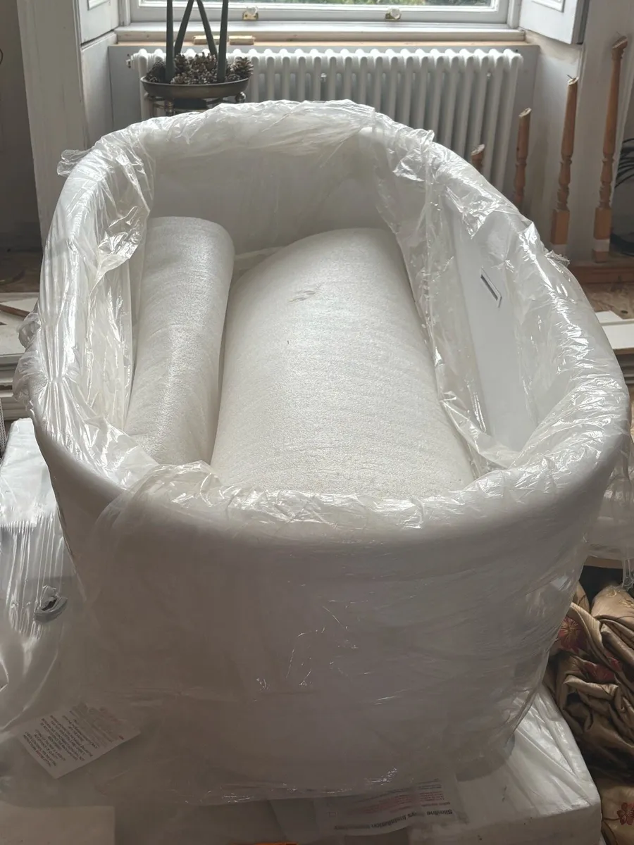 Adamsez Sorrento bath 1500 x 720 mm brand new - Image 1