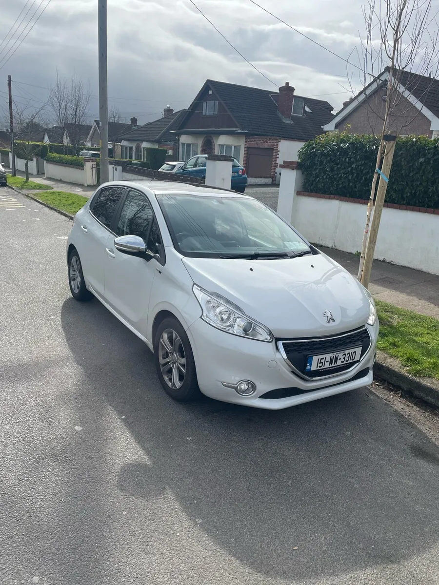 Peugot 208 - Image 1