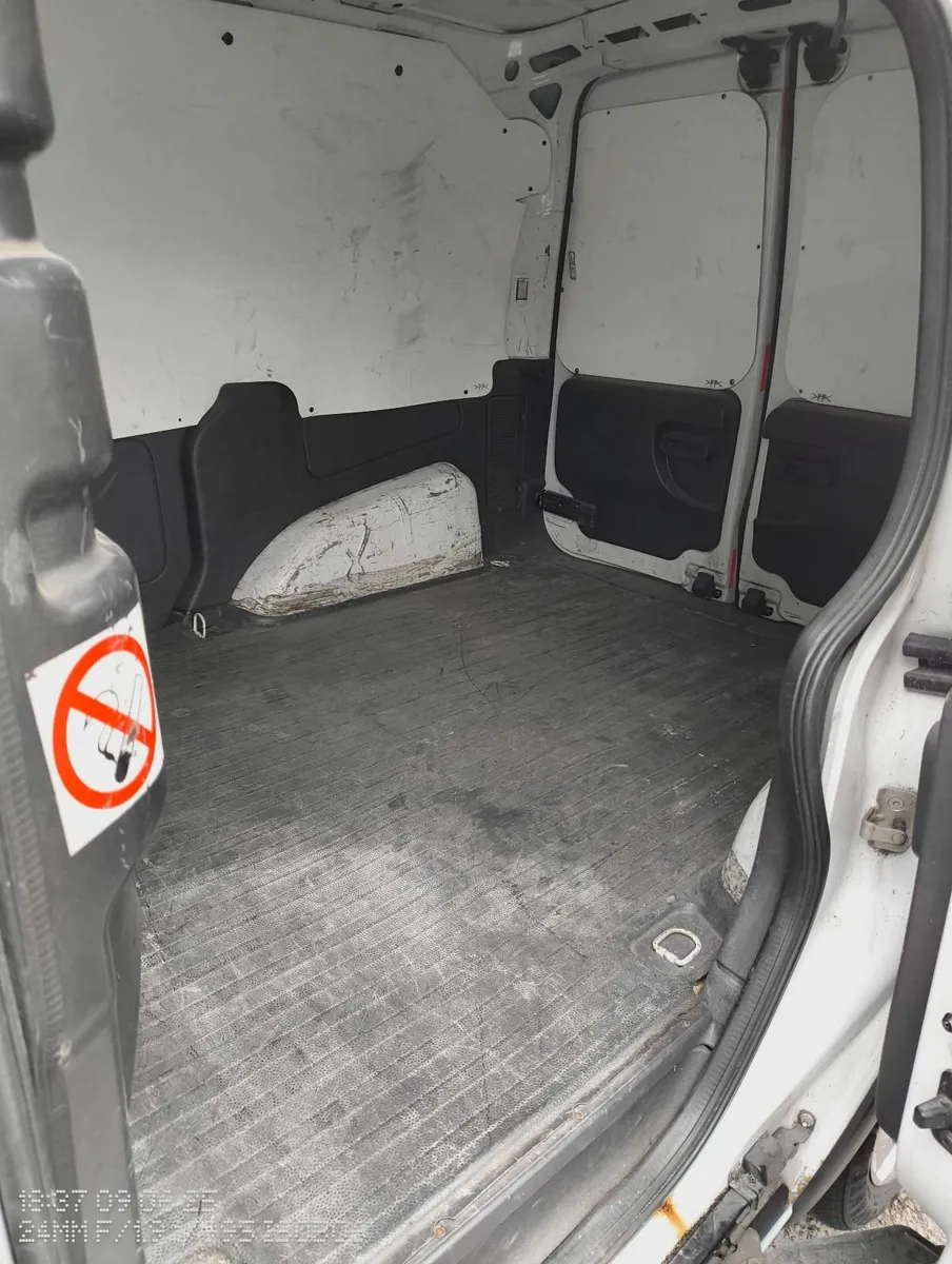 Vauxhall Other 2009 - Image 3