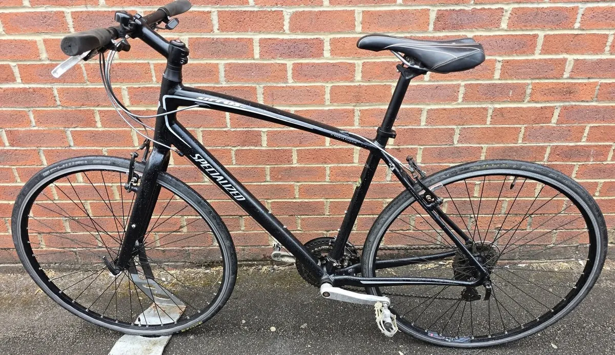 Adults Gents hybrid bike SPECIALIZED SIRRUS SPORT - Image 2