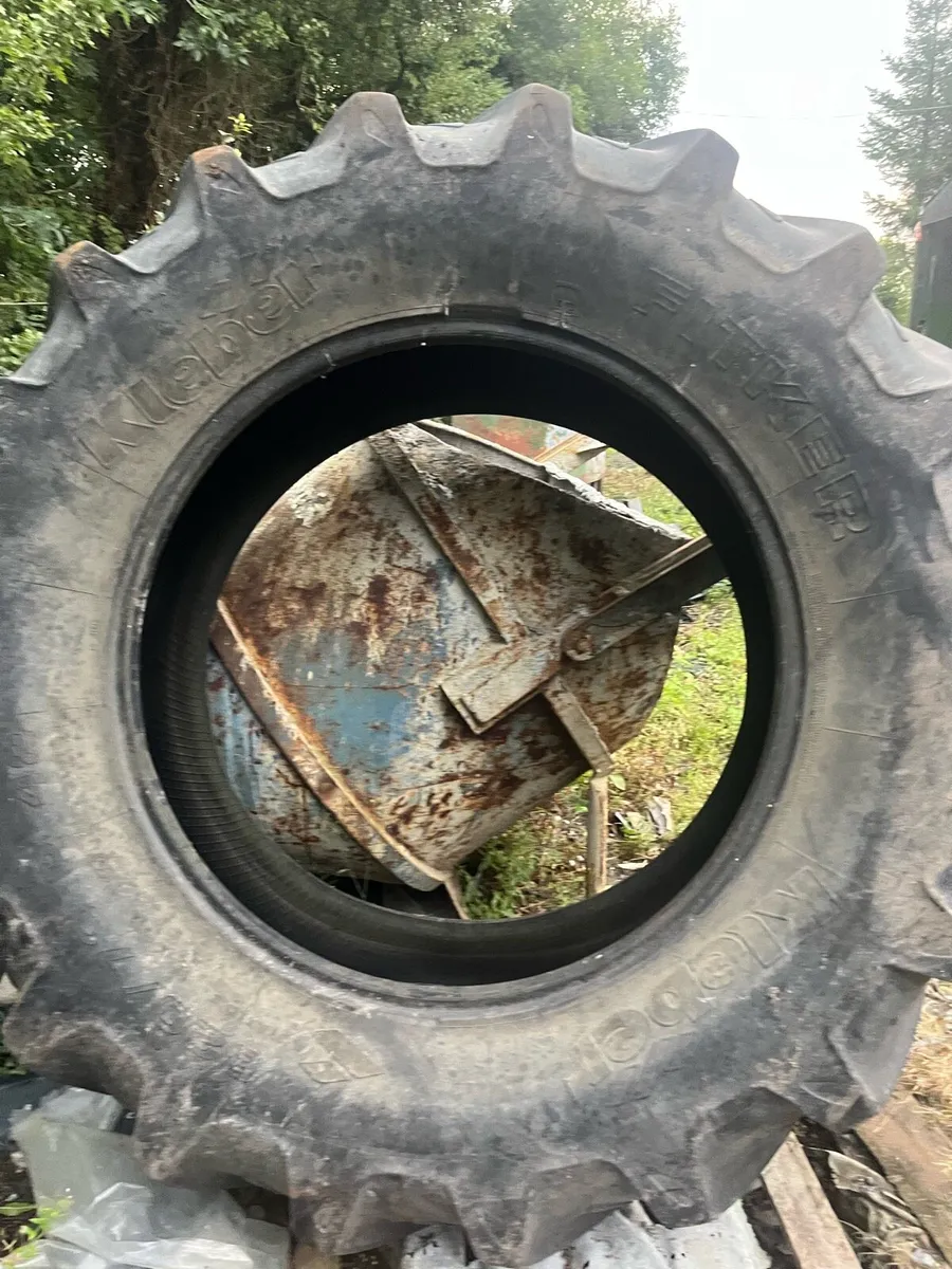 Tractor tyres - Image 2