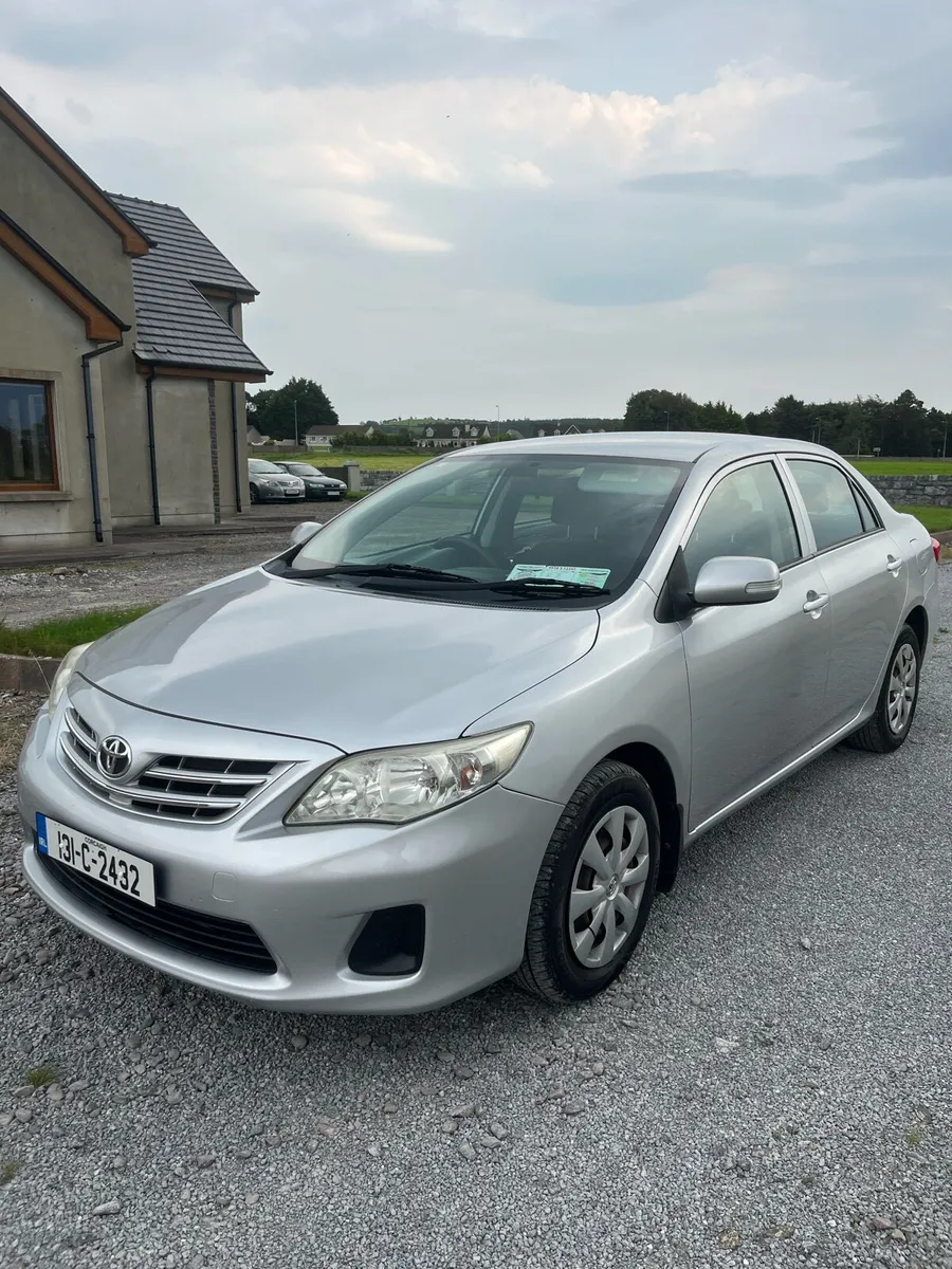2013 Toyota Corolla - Image 2