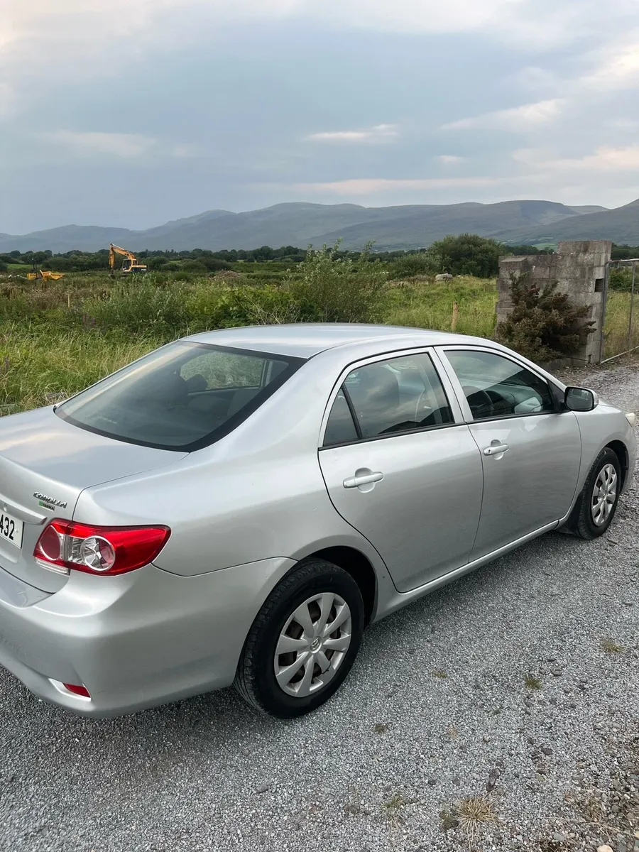 2013 Toyota Corolla - Image 4