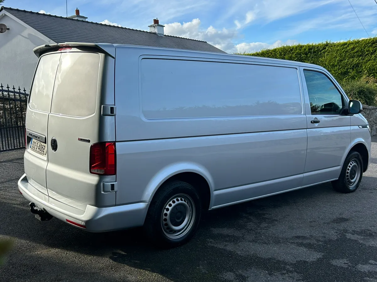 2020 Vw Transporter 4 Motion - Image 2