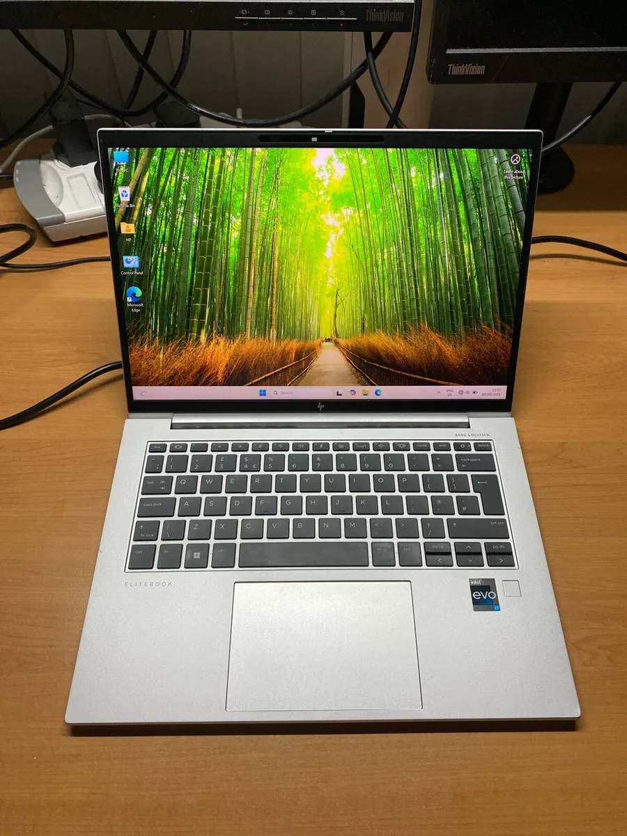 HP laptop i7 pro 16-512 win 11 pro - Image 1