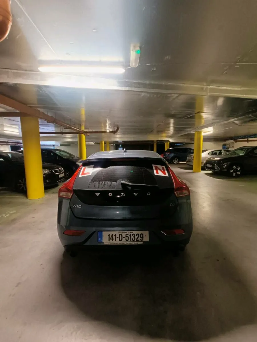 Volvo V40 2014 - Image 4