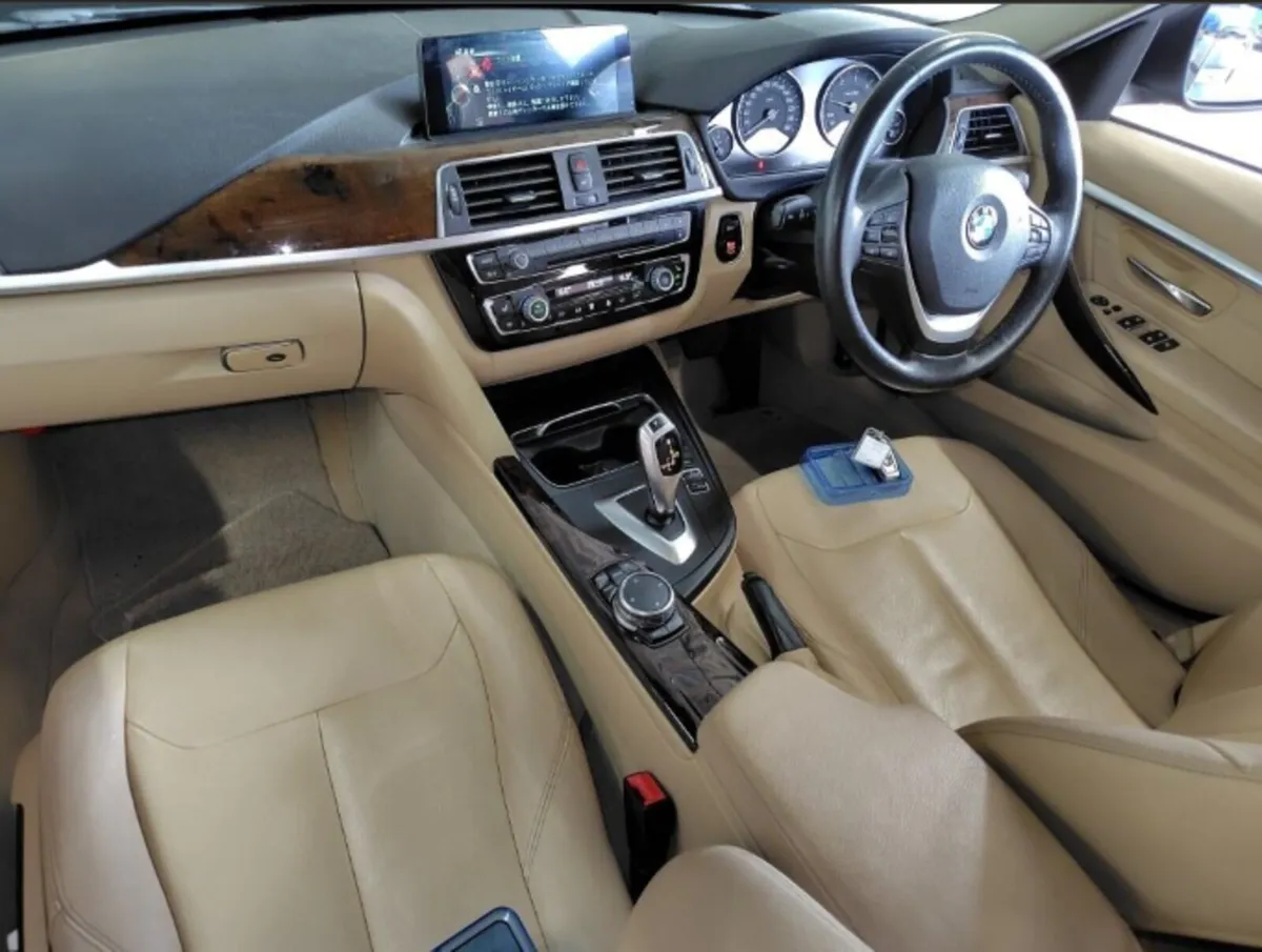 2016 BMW LCI 320d Luxury • Ivory Leather - Image 2