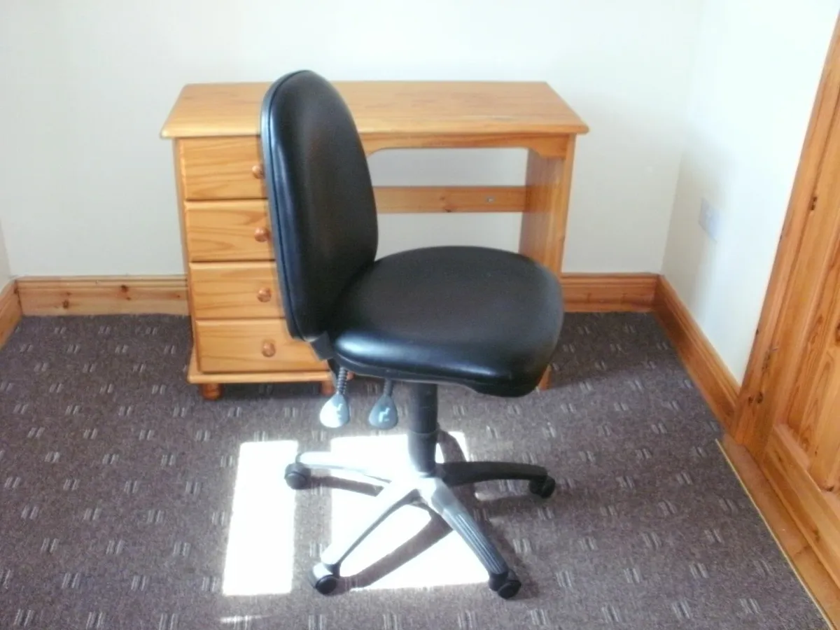 Desk chair ,study table ,lamp - Image 3
