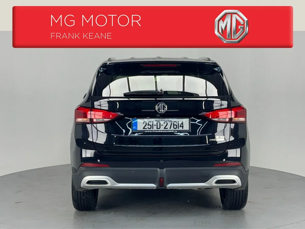 MG ZS EXCLUSIVE HEV**FULL BLACK LEATHER INTERIOR** - Image 4