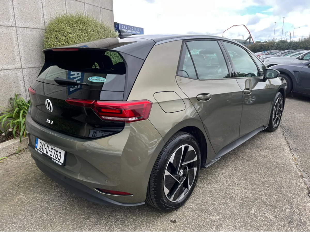 Volkswagen ID.3 PRO 58KWH ELECTRIC //HEATED SEATS - Image 4