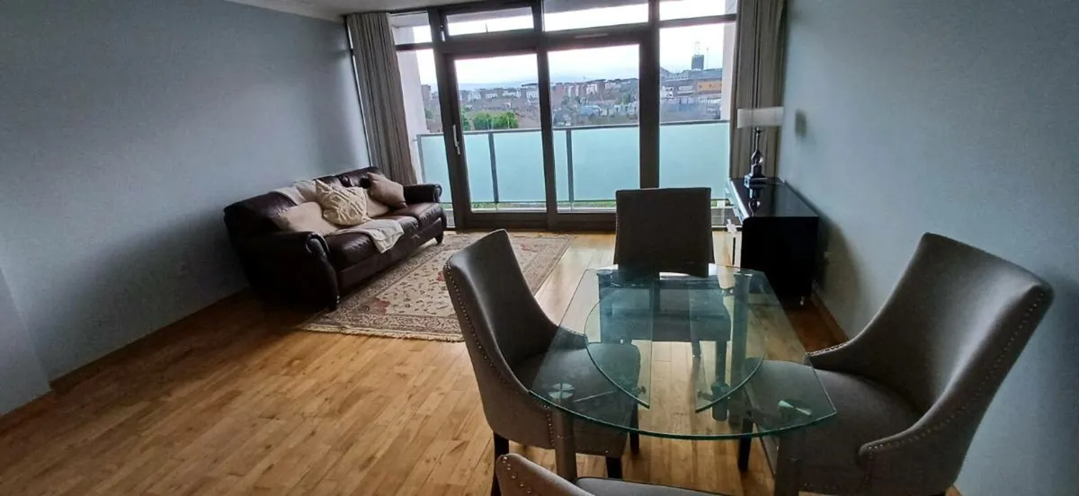 Sofa - Image 3