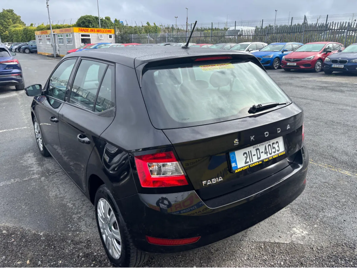 Skoda Fabia ACTIVE 1.0 MPI 60HP 4DR - Image 4