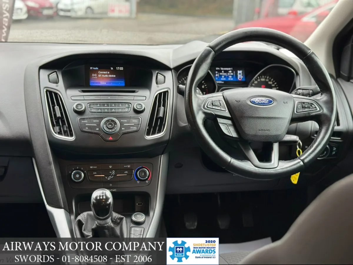 Ford Focus ZETEC 1.0 ECOBOOST 100PS 4DR - Image 3