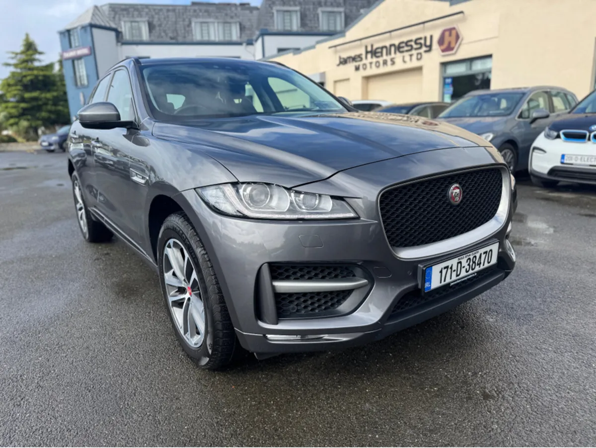 Jaguar F-Pace 3.0 D AWD R-SPORT 5DR A AUTO - Image 1