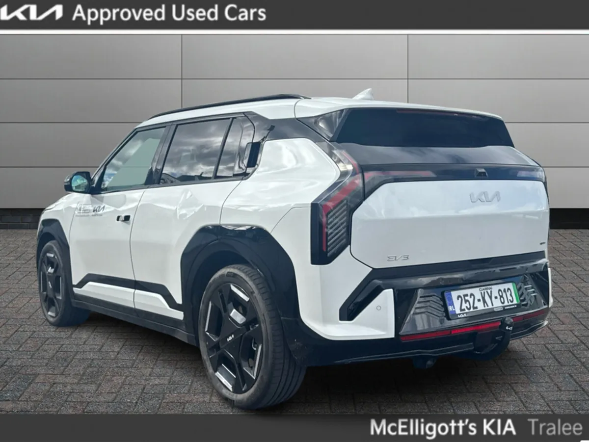 Kia EV3 EARTH GT LINE LONG RANGE - Image 3