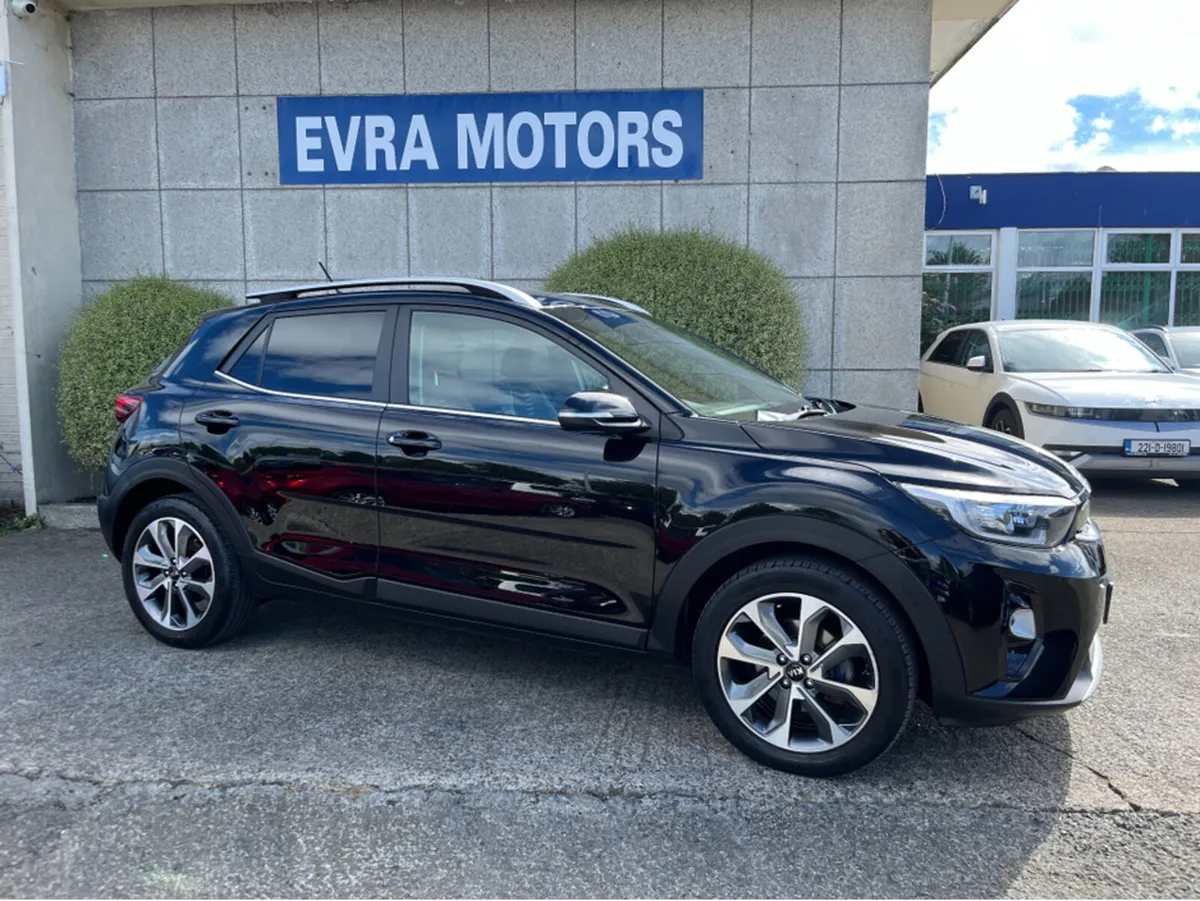 Kia Stonic K3 1.4 PETROL //REVERSE CAMERA//SAT NAV - Image 3