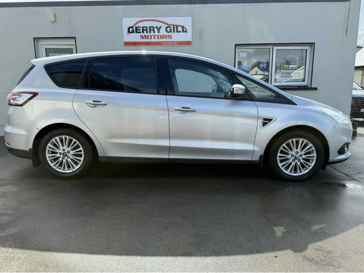 Ford S-Max 2.0 TDCI ZETEC 120PS 5DR  * 7 seater * - Image 3