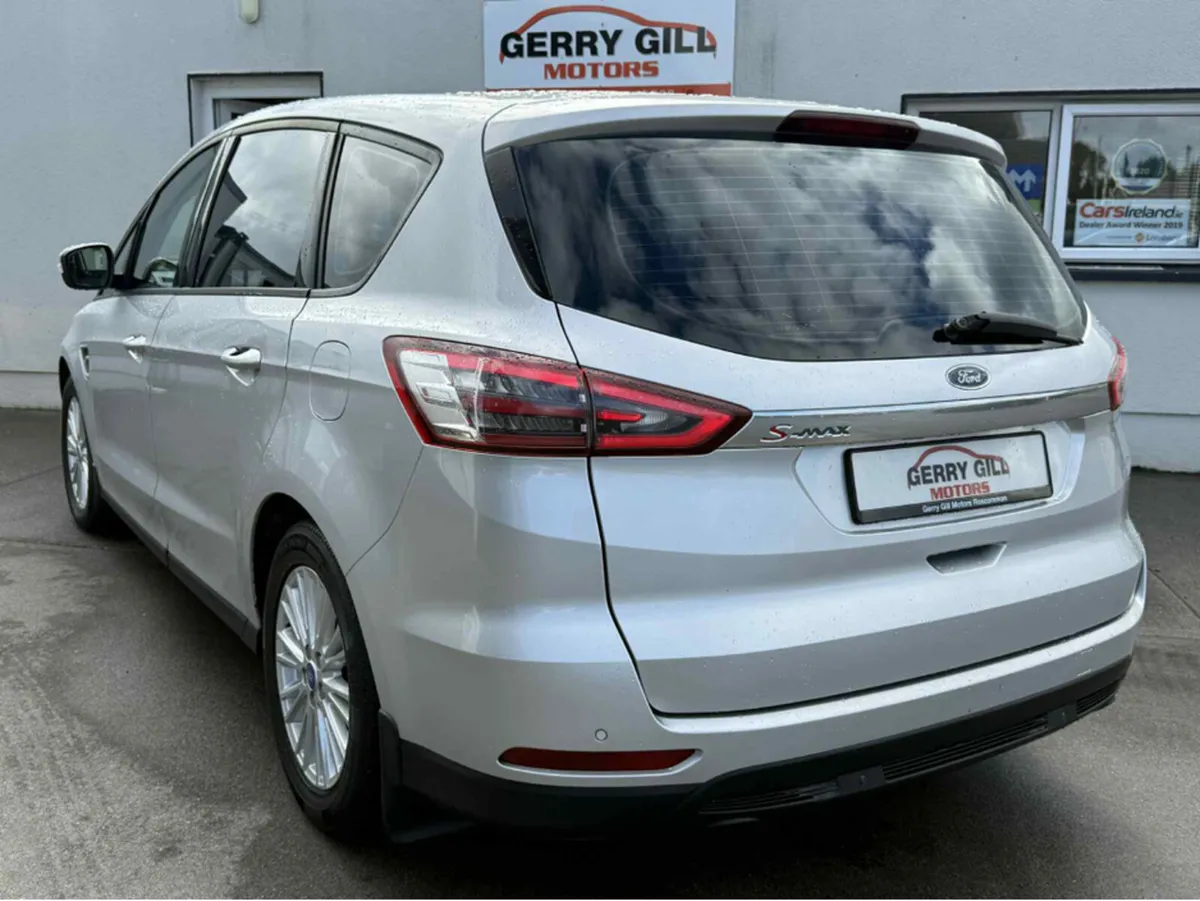 Ford S-Max 2.0 TDCI ZETEC 120PS 5DR  * 7 seater * - Image 4