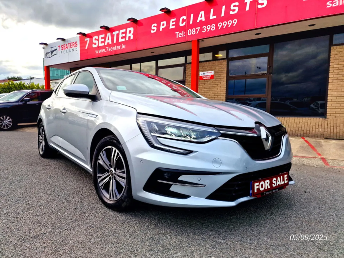 Renault Megane 1.5 DCI 115 BHP ICONIC IV BLUE LOW - Image 3