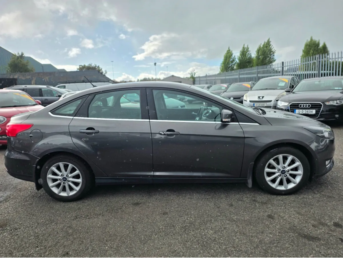 Ford Focus TITANIUM 1.5 TD 4DR ** TOP SPEC IRISH C - Image 4