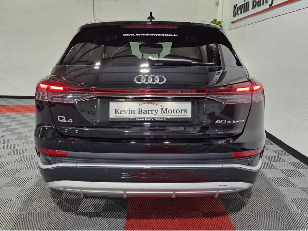 Audi Q4 e-tron 40 S LINE (C&S PACK) 82KWH AUTOMATI - Image 3