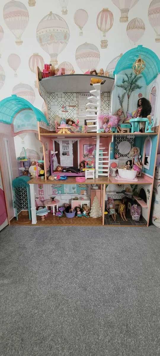 KidKraft Camilla Doll's House - Image 2