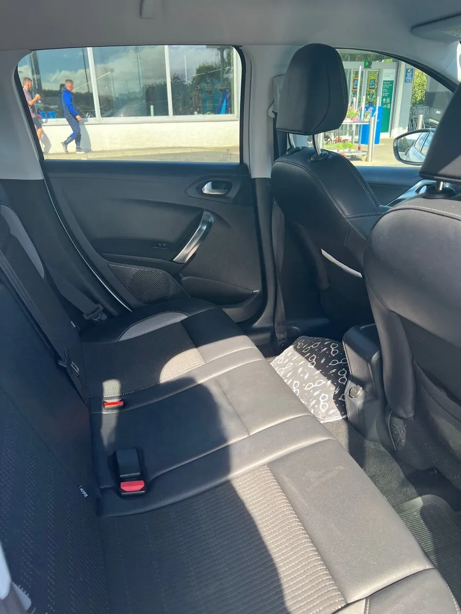 Peugeot 2008 2014 - Image 4