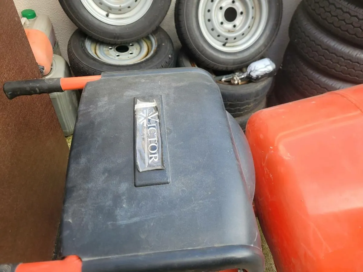 Tools - Image 2