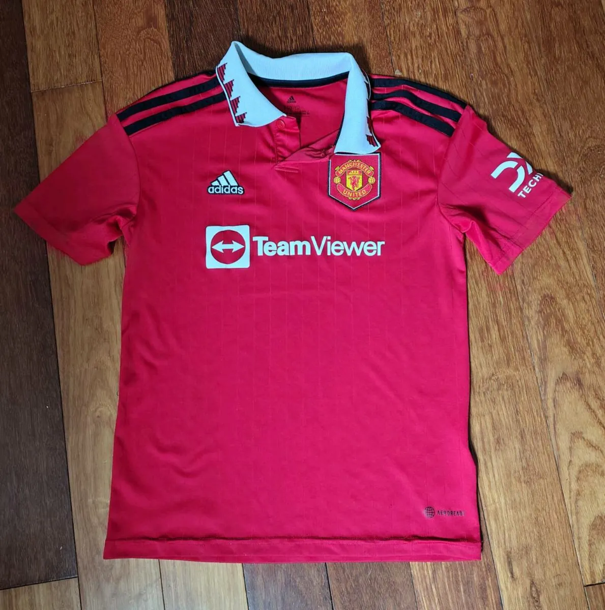 Manchester United Jersey - Size 11 to 12 - Image 2