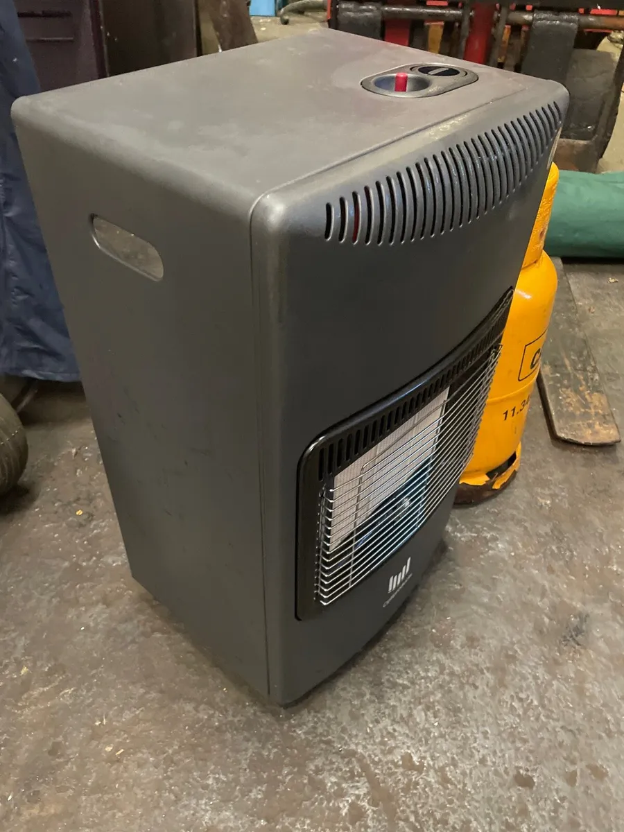 Gas heater with full gas bottle - Image 2
