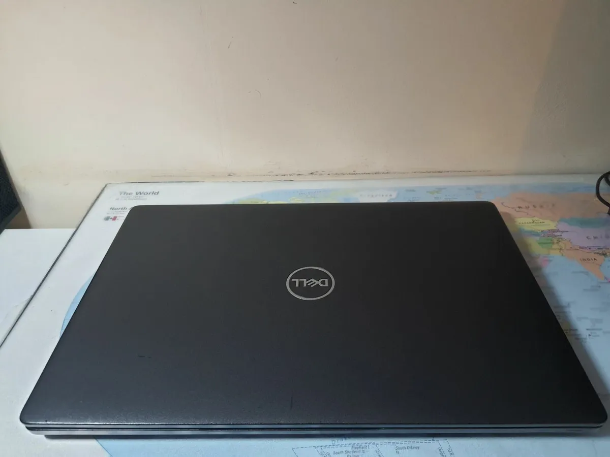 Dell Latitude 5400 14" i7 8th gen 16/256GB SSD - Image 2