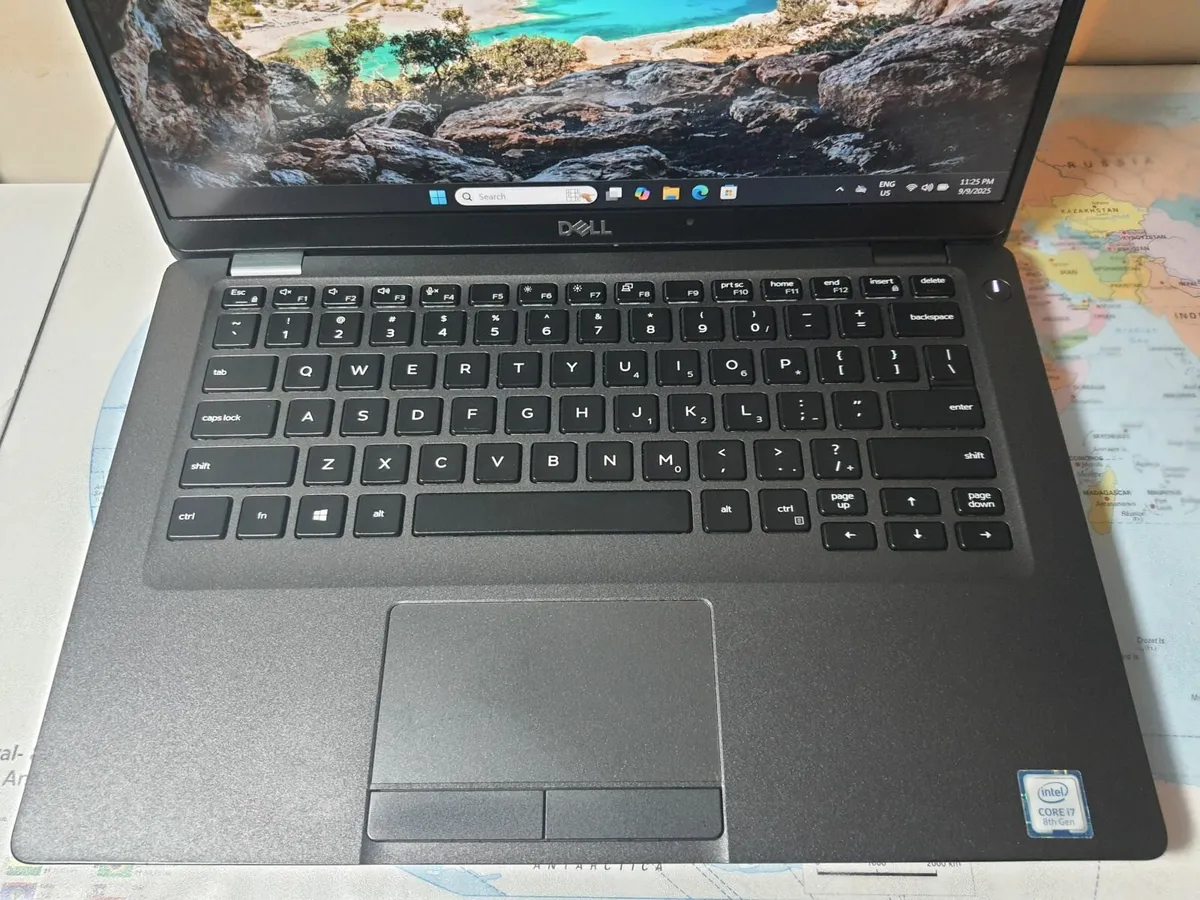 Dell Latitude 5400 14" i7 8th gen 16/256GB SSD - Image 3