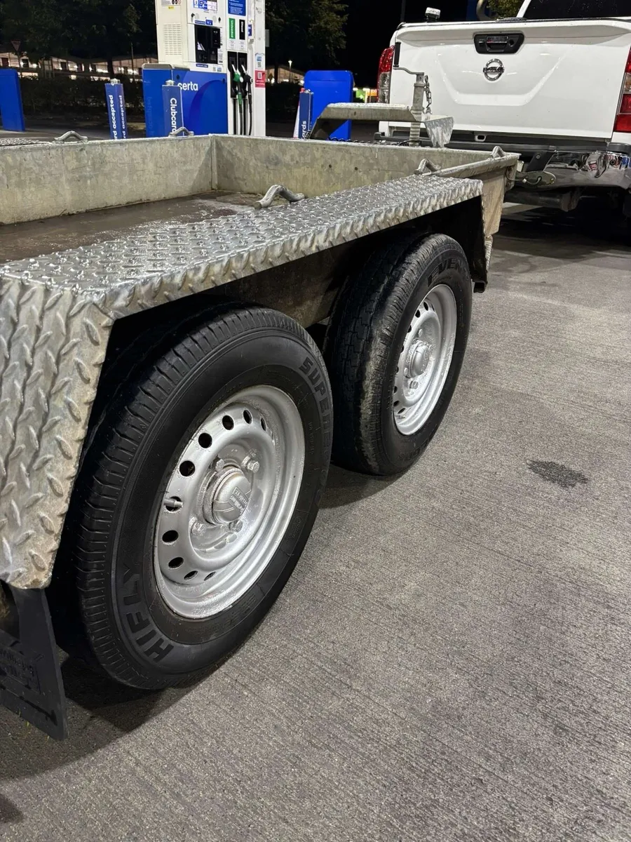 9x4 ifor Williams beaver tail plant trailer - Image 2
