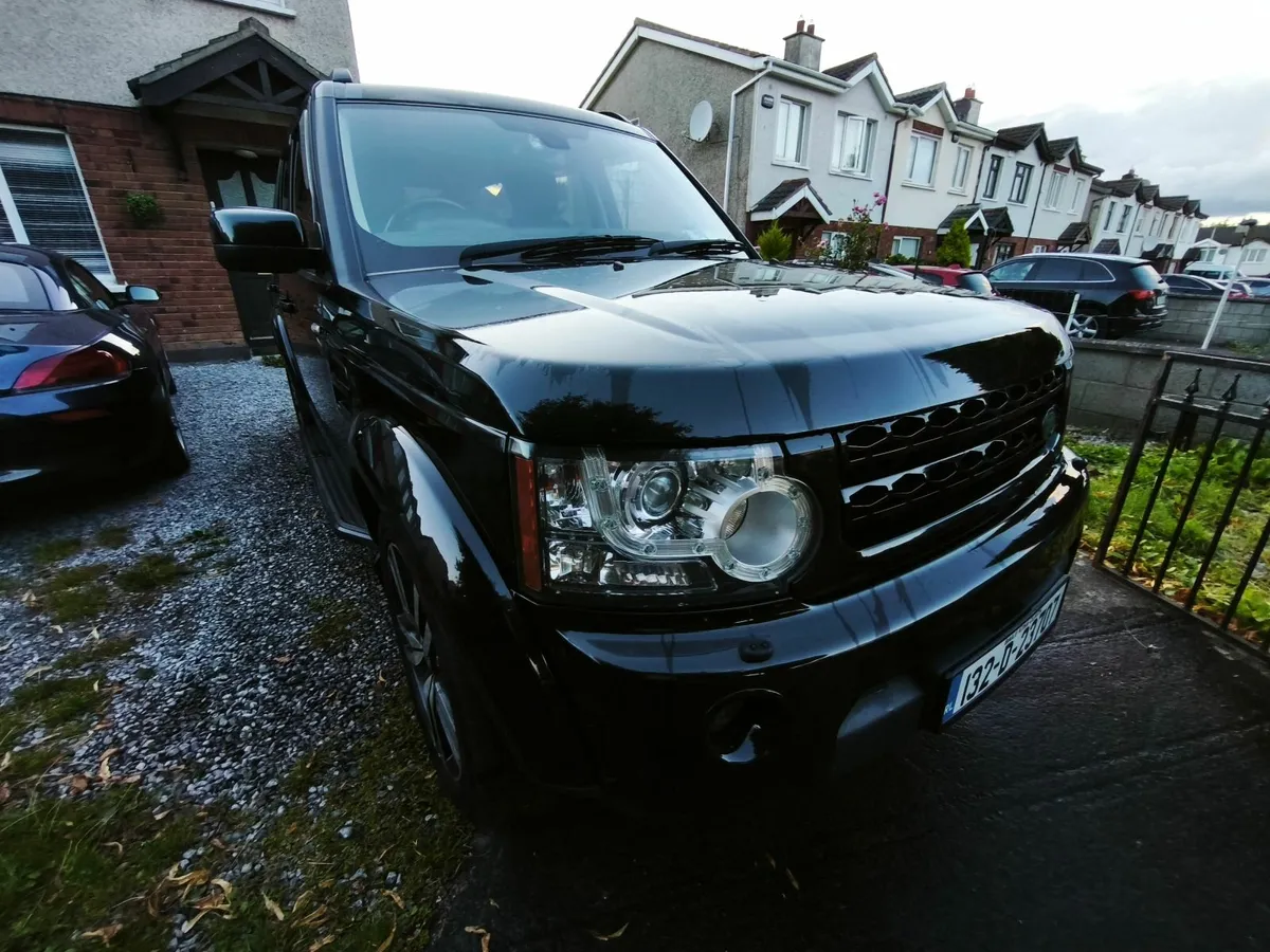 Land Rover Discovery 2013 - Image 1