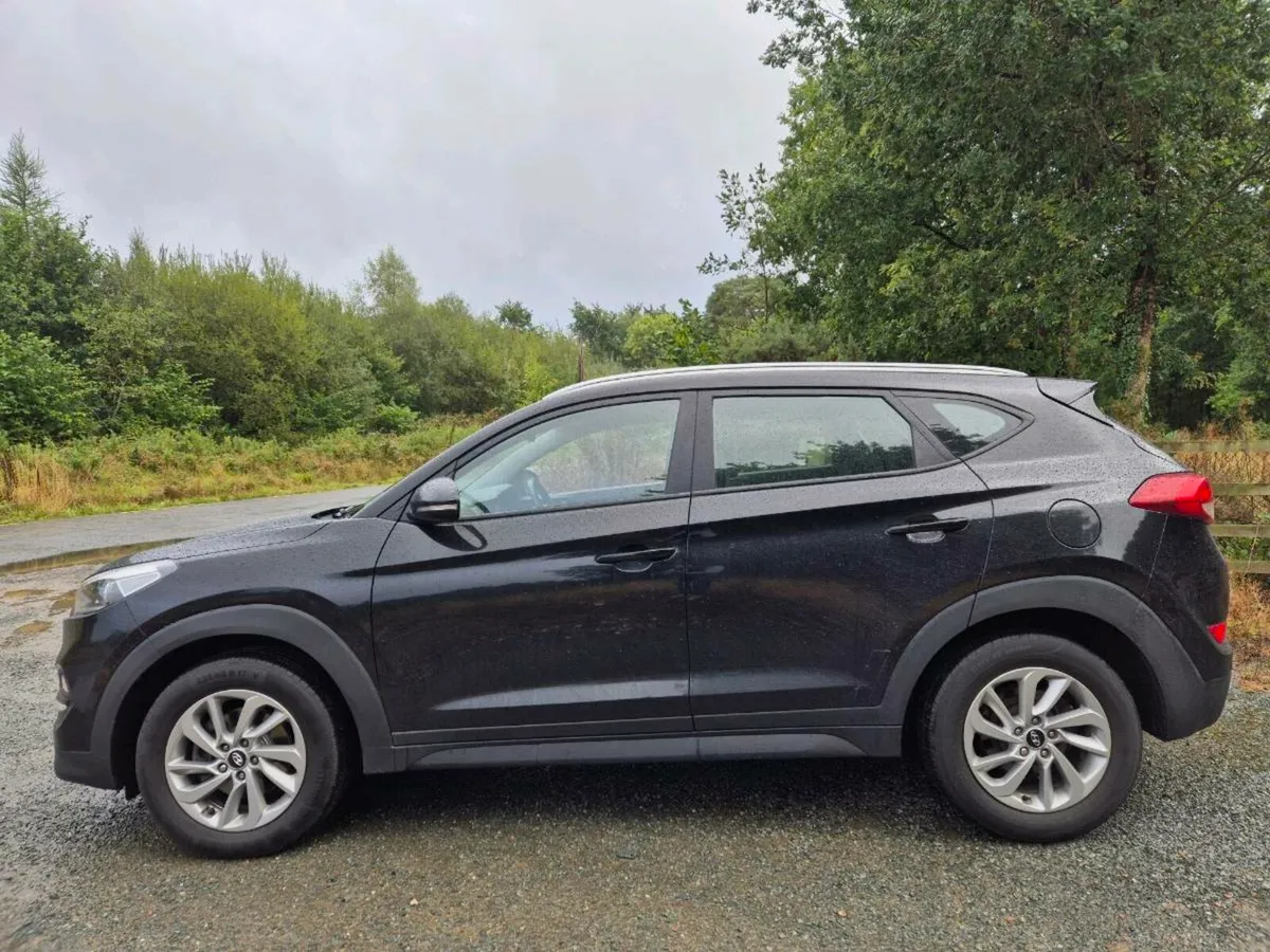172'HYUNDAI TUSCON 1.7 CRDI - NCT & TAX - Image 4