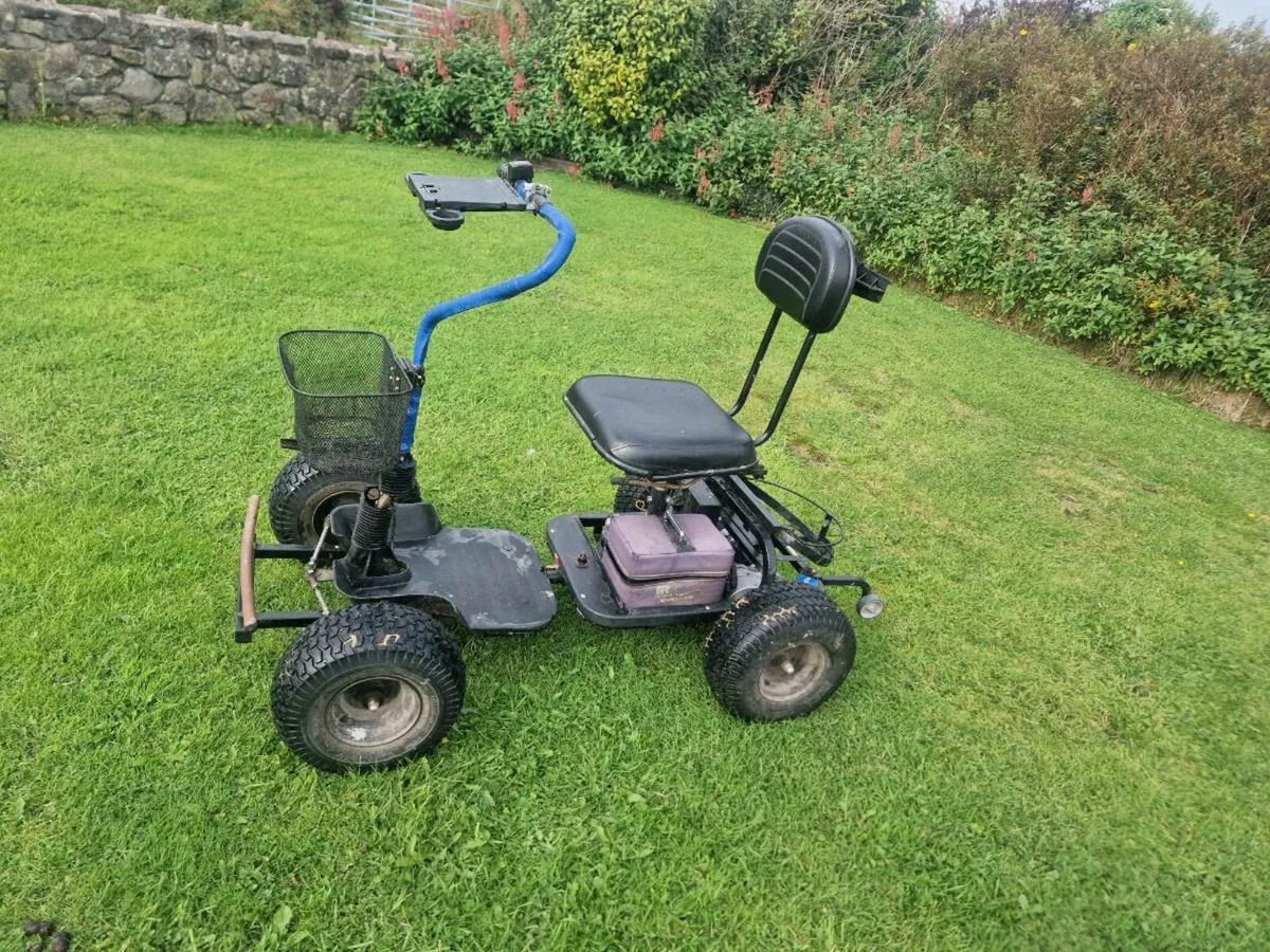 single seater battery Golf Buggy - Image 1