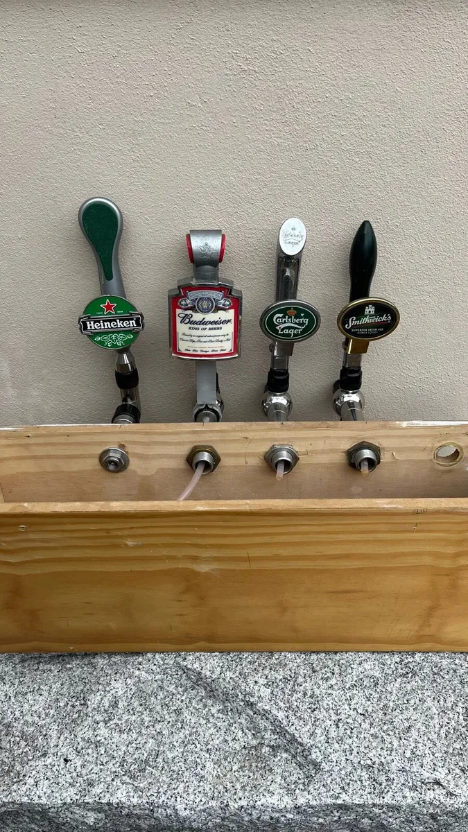 Bar taps - Image 1