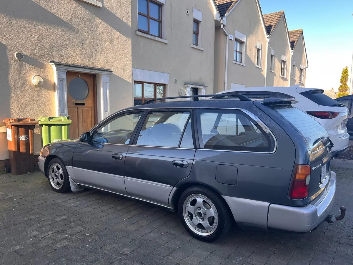 E10 Corolla G-Touring - Image 1