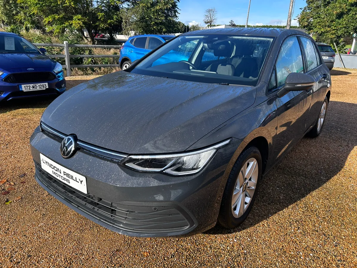 VW GOLF LIFE 2.0 TDI - Image 2