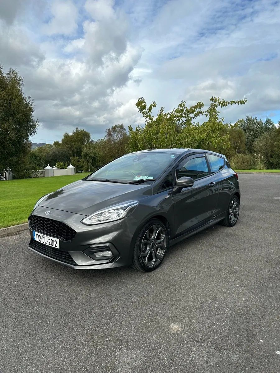 Ford Fiesta ST-Line Black edition - Image 1