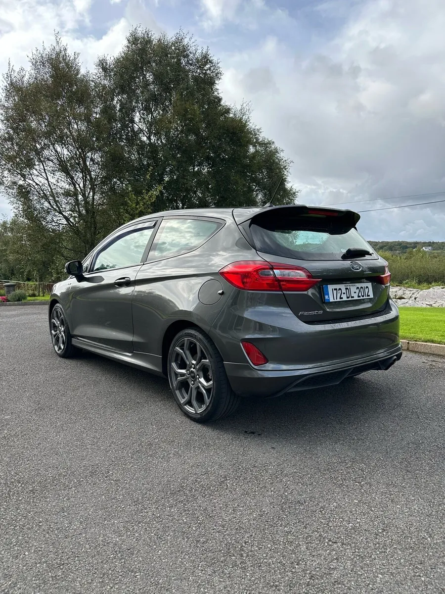Ford Fiesta ST-Line Black edition - Image 3