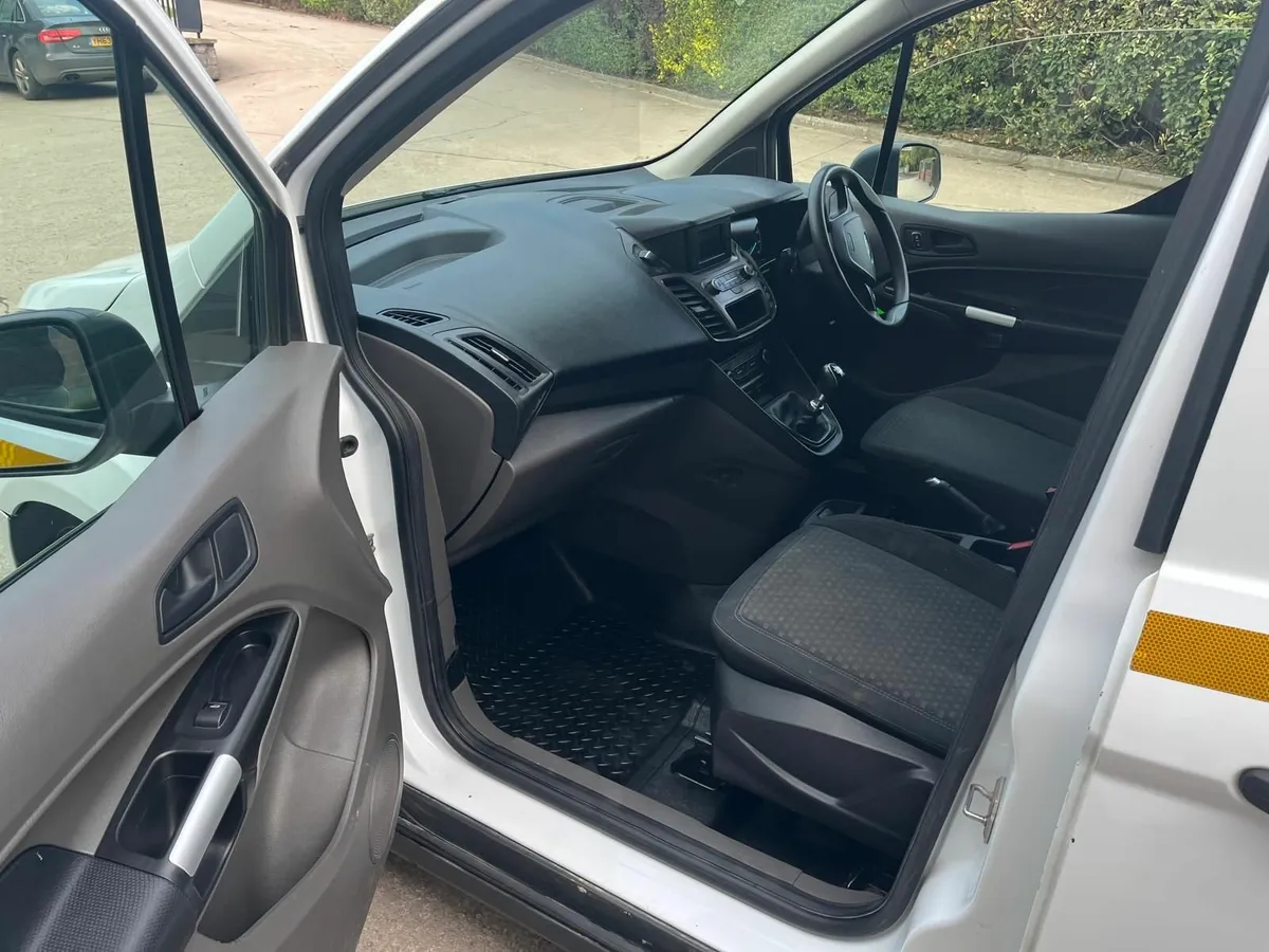 Ford Transit Connect 2019 - Image 4