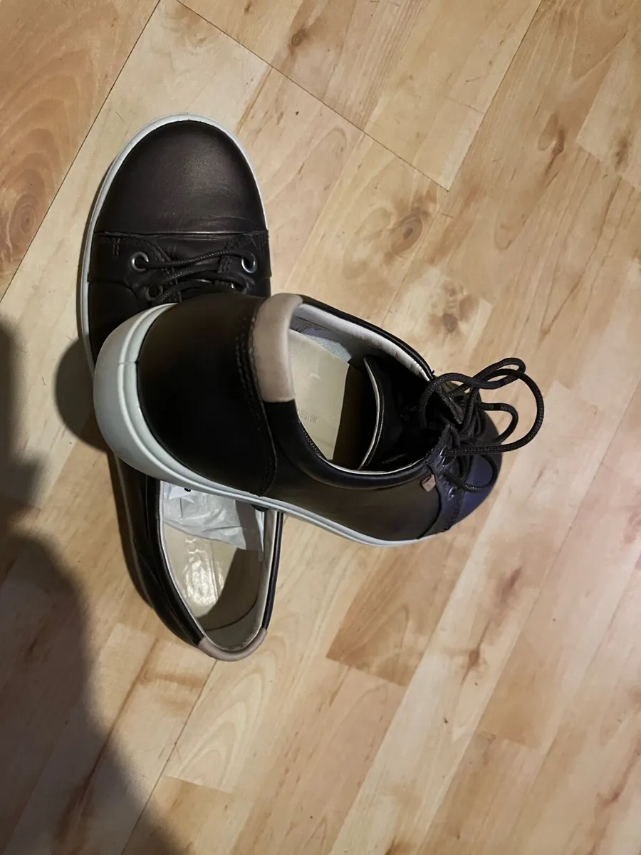Shoes - Image 2
