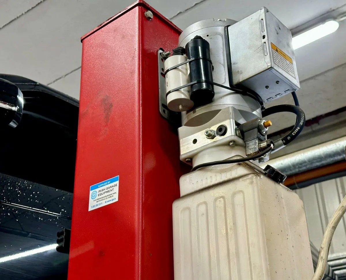 4ton Pacini Garage lift - Deposit taken - Image 3