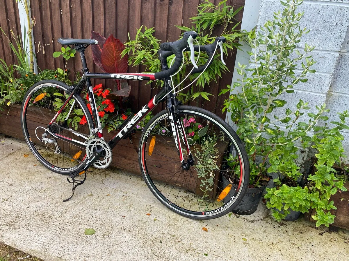 Like new Trek alpha 1.1 56 cm 700x25c wheels - Image 3