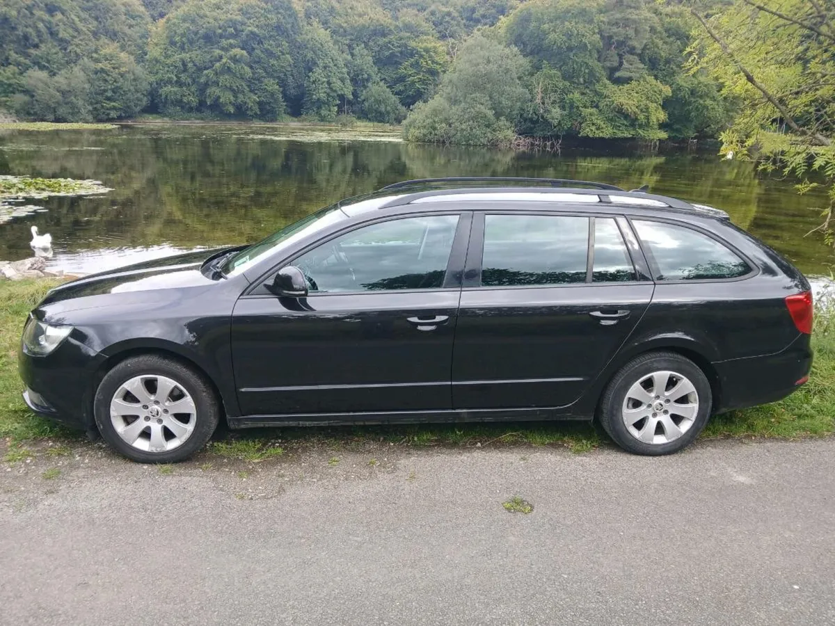 Skoda Superb Greenline Estate - Image 4