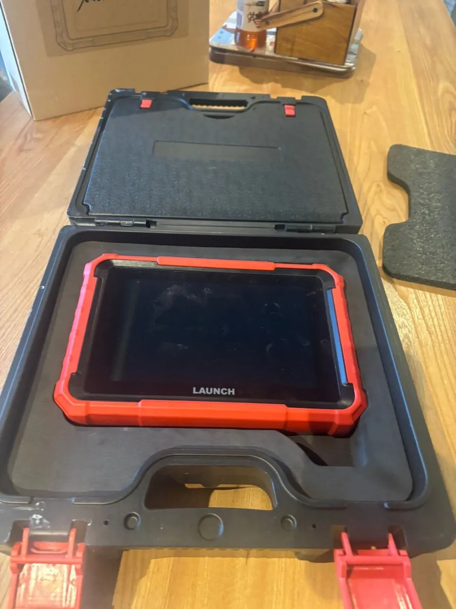 Launch X413 PROS ELITE Diagnostic Scan Tool - Image 1