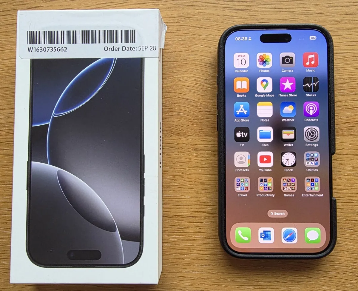 iPhone 16 Pro 1TB with Applecare plus - Image 4